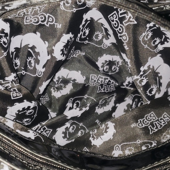 Black shiny BETTY BOOP bag - Picture 6 of 8